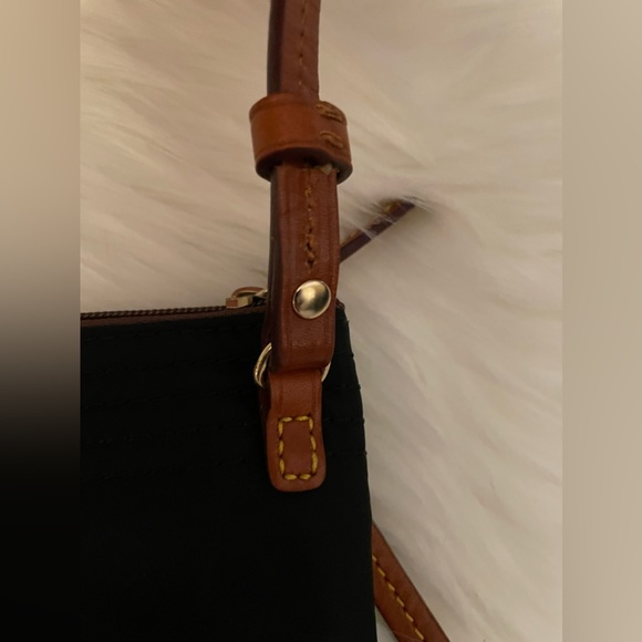 Dooney & Bourke Crossbody - Picture 4 of 10